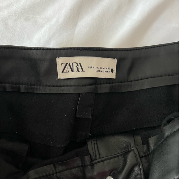🌸Zara Faux Leather Pants - Picture 5 of 9